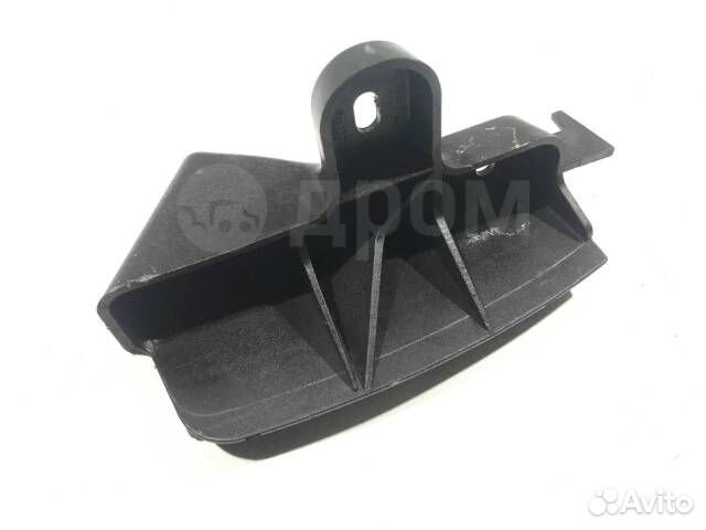 Кронштейн левый Audi A6 C6