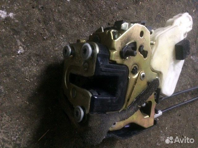 Замок двери задний правый Infiniti G V35 2002-2007