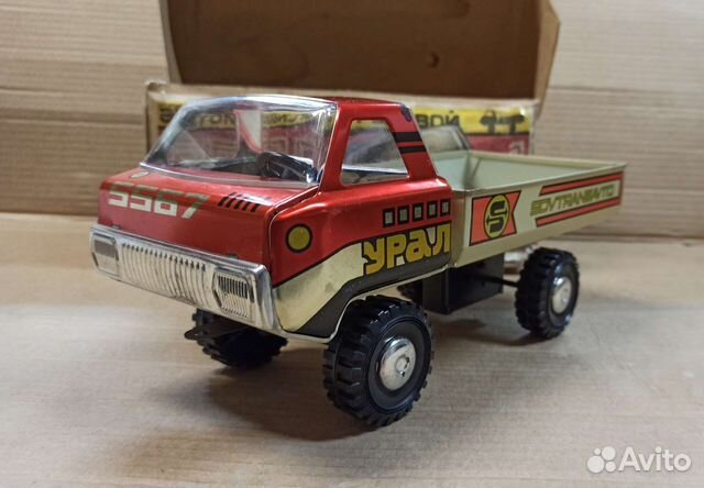 Машина Урал СССР