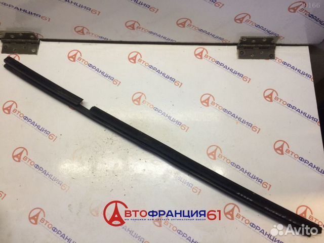 Уплотнитель стекла, 823300027R renault fluence, 30
