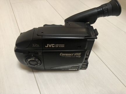 Видеокамера JVC GR-AX66