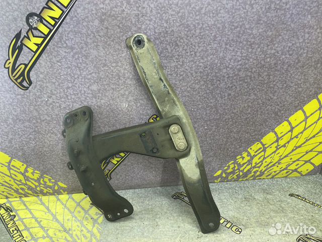 Кронштейн коробки передач МКПП Impreza G12 Импреза