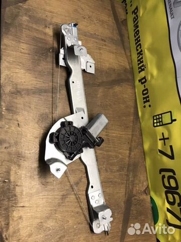 Рено Дастер стеклоподъемник правый