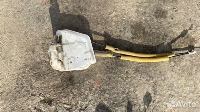 Замок задней левой двери Mazda 3 BL 2009-2013