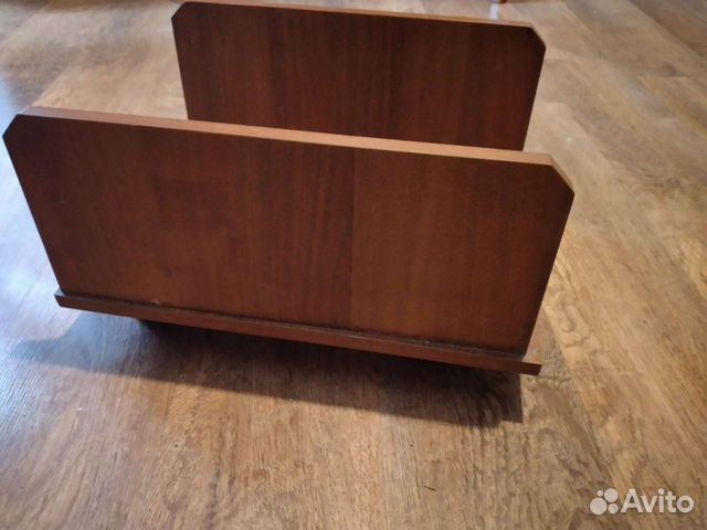 Подставка на колесах для системного блока