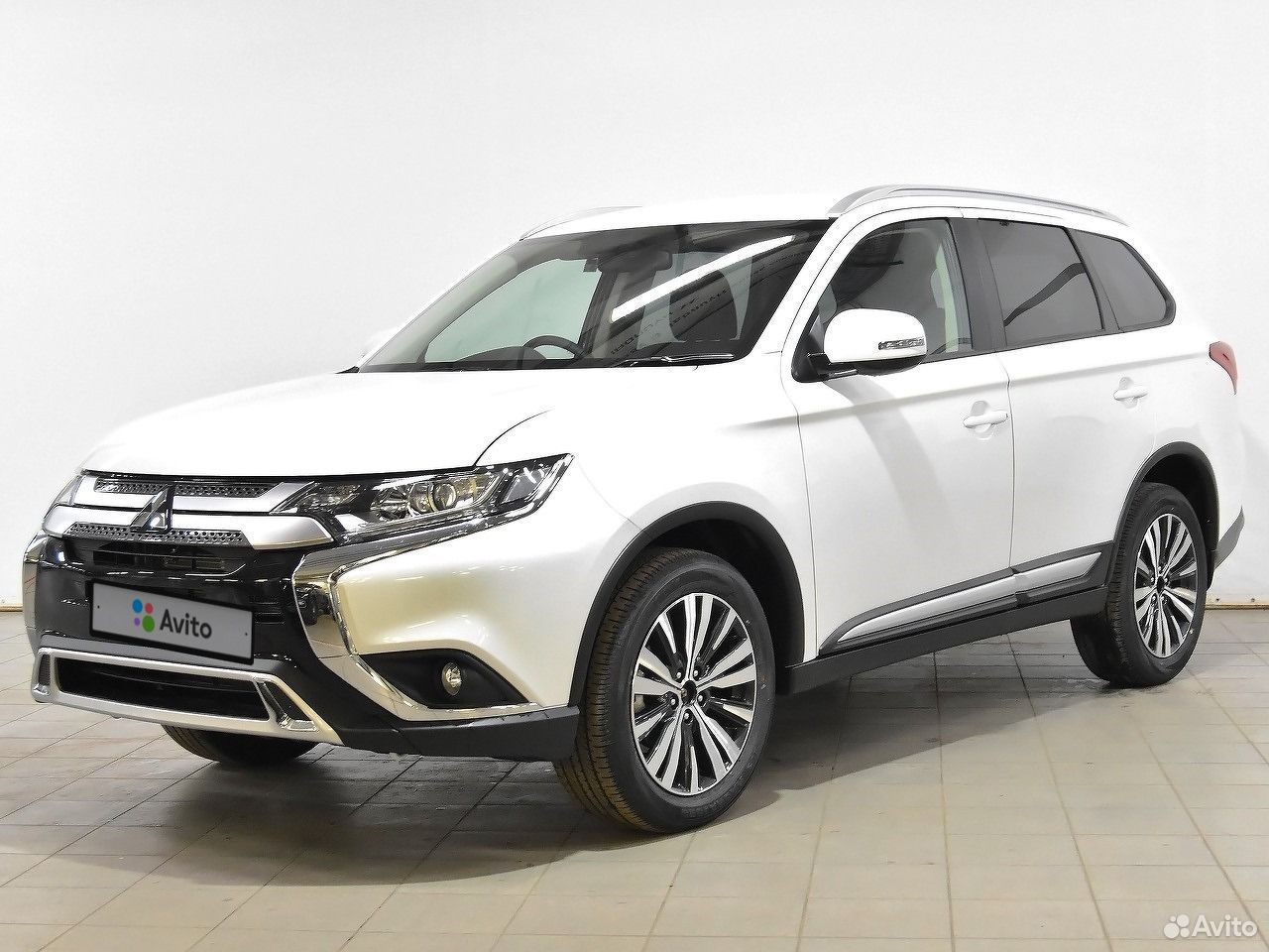 Mitsubishi Outlander Рестайлинг 2021