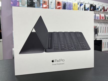 Чехол-клавиатура Apple iPad Pro 9.7 Smart Keyboard
