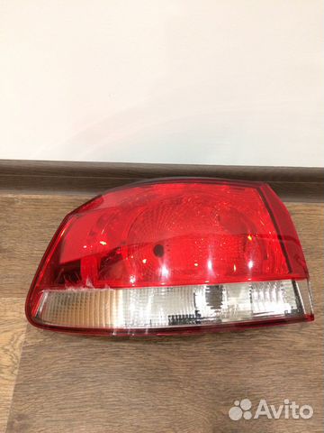 Задний левый плафон golf 6