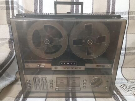 Катушечный магнитофон