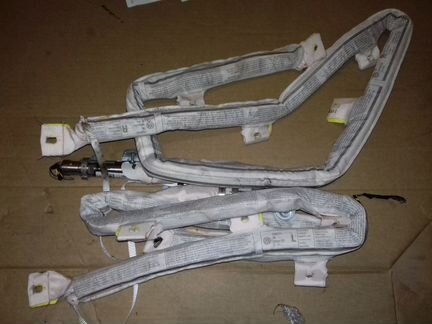 Volkswagen Passat CC шторка безопасности