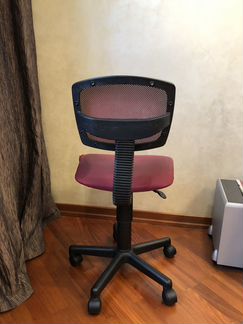 Компьютерное кресло или для рабочего стола