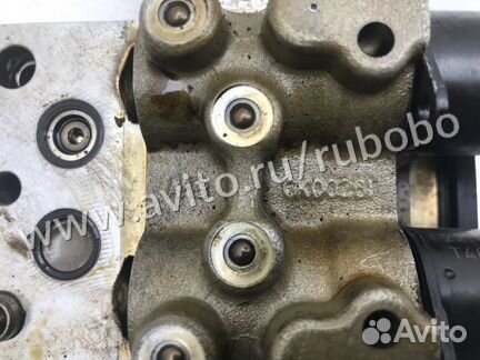 Клапан изменения фаз грм правый Audi A8 D3 BHT