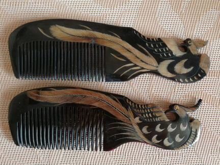 Расчески из рога, две птицыи и птица феникс