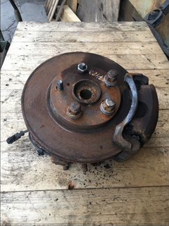 Кулак поворотный Тойота Аурис Toyota Auris