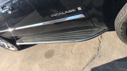 Подножка выдвижная Cadillac Escallade
