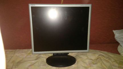 Монитор NEC 17