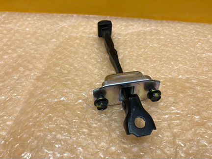 Ограничитель двери задний Nissan Murano Z52