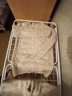 Костюм женский вязанный