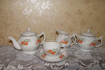 Новый сервиз Малинка Вербилки 1990г. в коробке