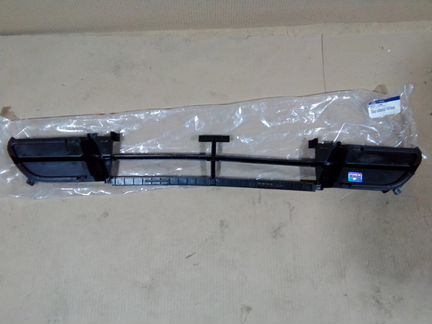 Решетка переднего бампера Hyundai Getz 2002 2005