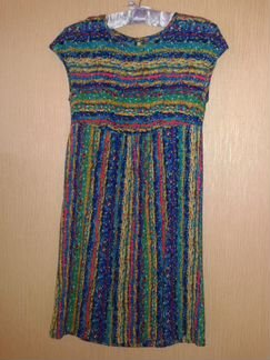 Платье р.138 вискоза, яркое в полоску