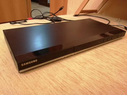 Dvd плеер Samsung DVD-C460