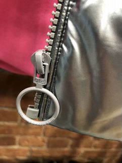 Бомбер off white