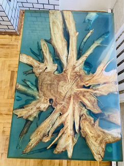 Дизайнерский стол из корня Карагача