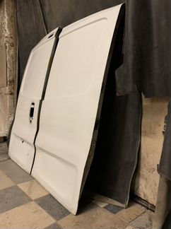 Двери задние Traffic Vivaro