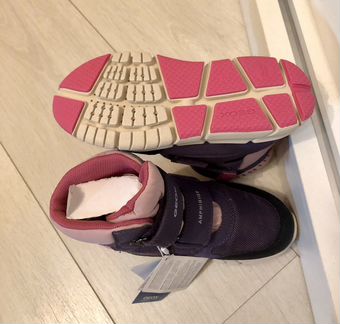 Ботинки geox новые размер 30