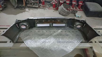 Передний бампер Subaru impreza GG