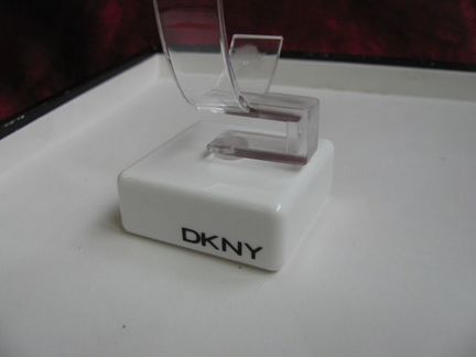 Подставки для часов dkny