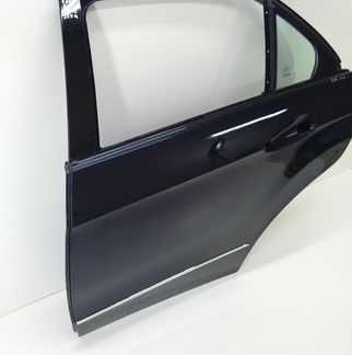 Дверь задняя левая мерседес W212 / E212 с хромом