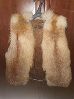 Меховая жилетка из лисы