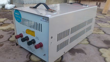 Стабилизатор напряжения