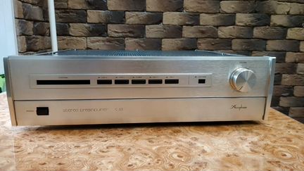 Предварительный усилитель Accuphase-C222
