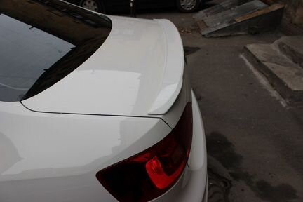 Спойле на Volkswagen Jetta 6 (дорест)