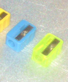 Точилка карандашей lime,blue сталь.лезвие Сolour