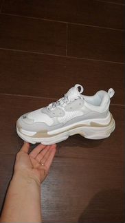 Кроссовки Balenciaga triple s белые