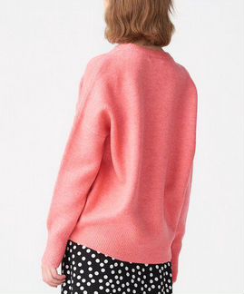 Свитер розовый оверсайз