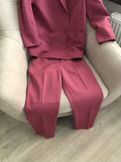 Брючный костюм женский 46