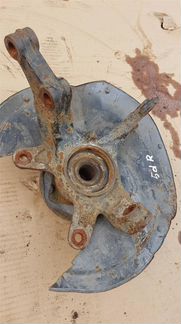 Кулак поворотный передний правый honda Civic 5D