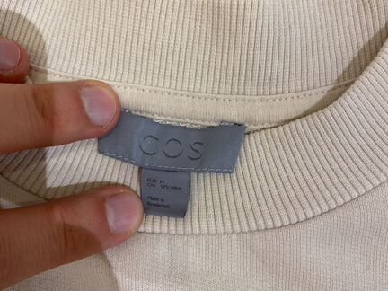 Бежевый мужской свитшот от COS