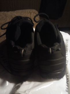 Кроссовки р. 255 мм