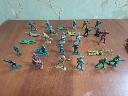 Коллекция азиатских реплик солдатиков