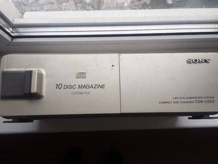 CD чейнжер Sony CDX-U303