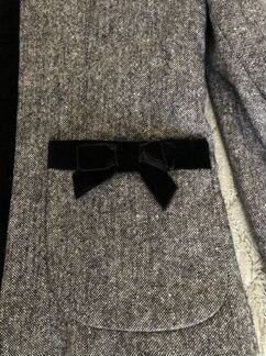 Жакет из тонкой шерсти с бархатными отделками