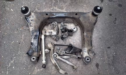 Подушка двигател кронштейн Audi A4 A6 VW Passat B5