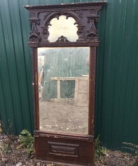 Старинное зеркало