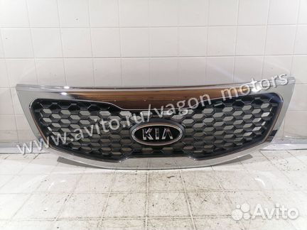 Решетка радиатора передняя Kia Sorento 2